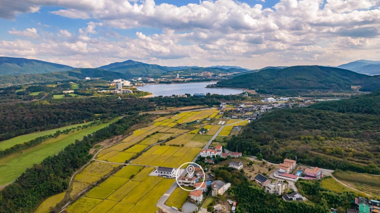 Tinkerbell Pension Gyeongju Esterno foto